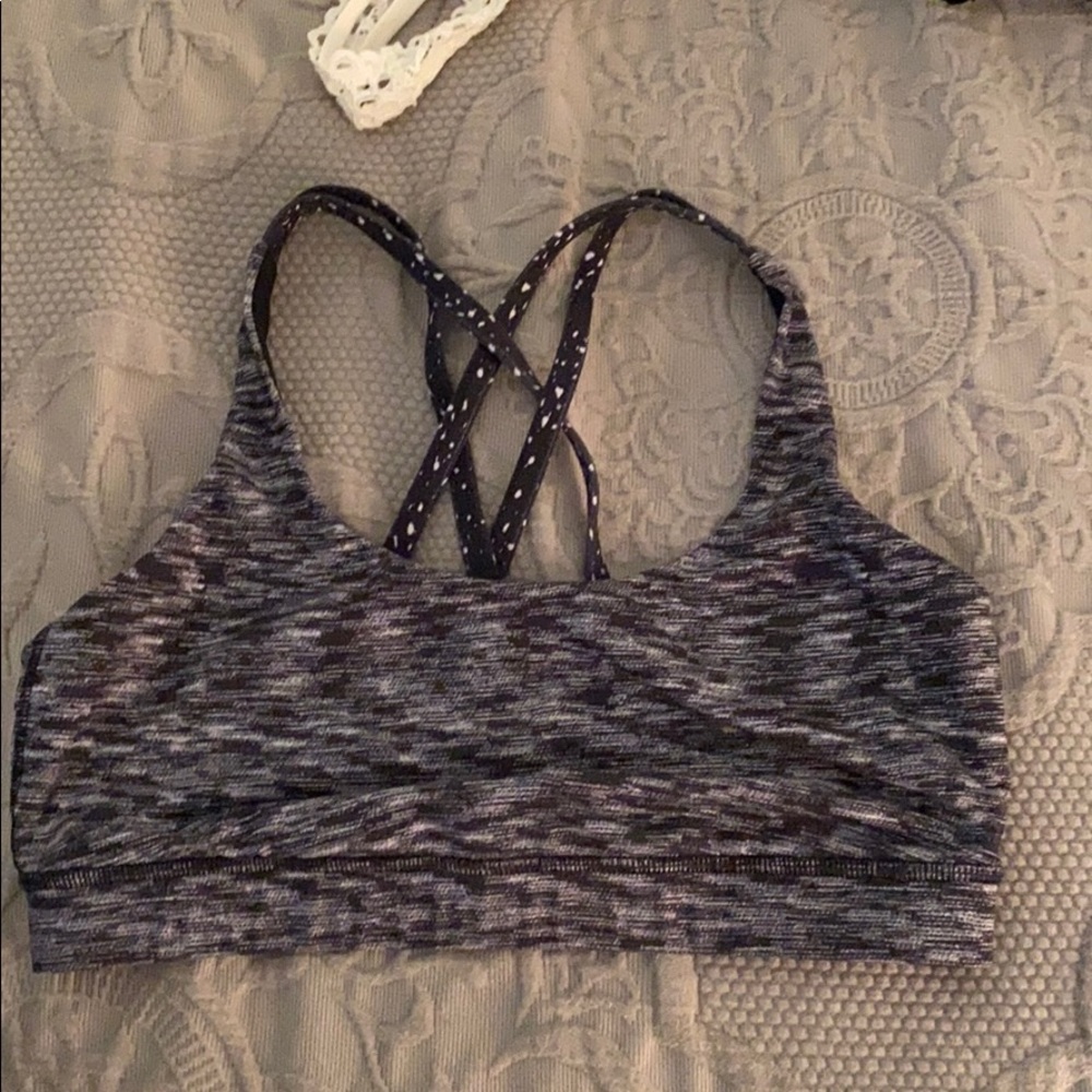 Lululemon sports bra